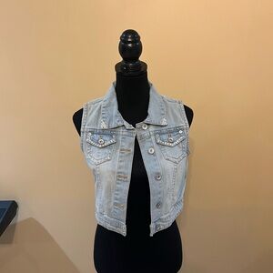 Arizona Jean Company Light Blue Denim Vest size 14/16 kids
